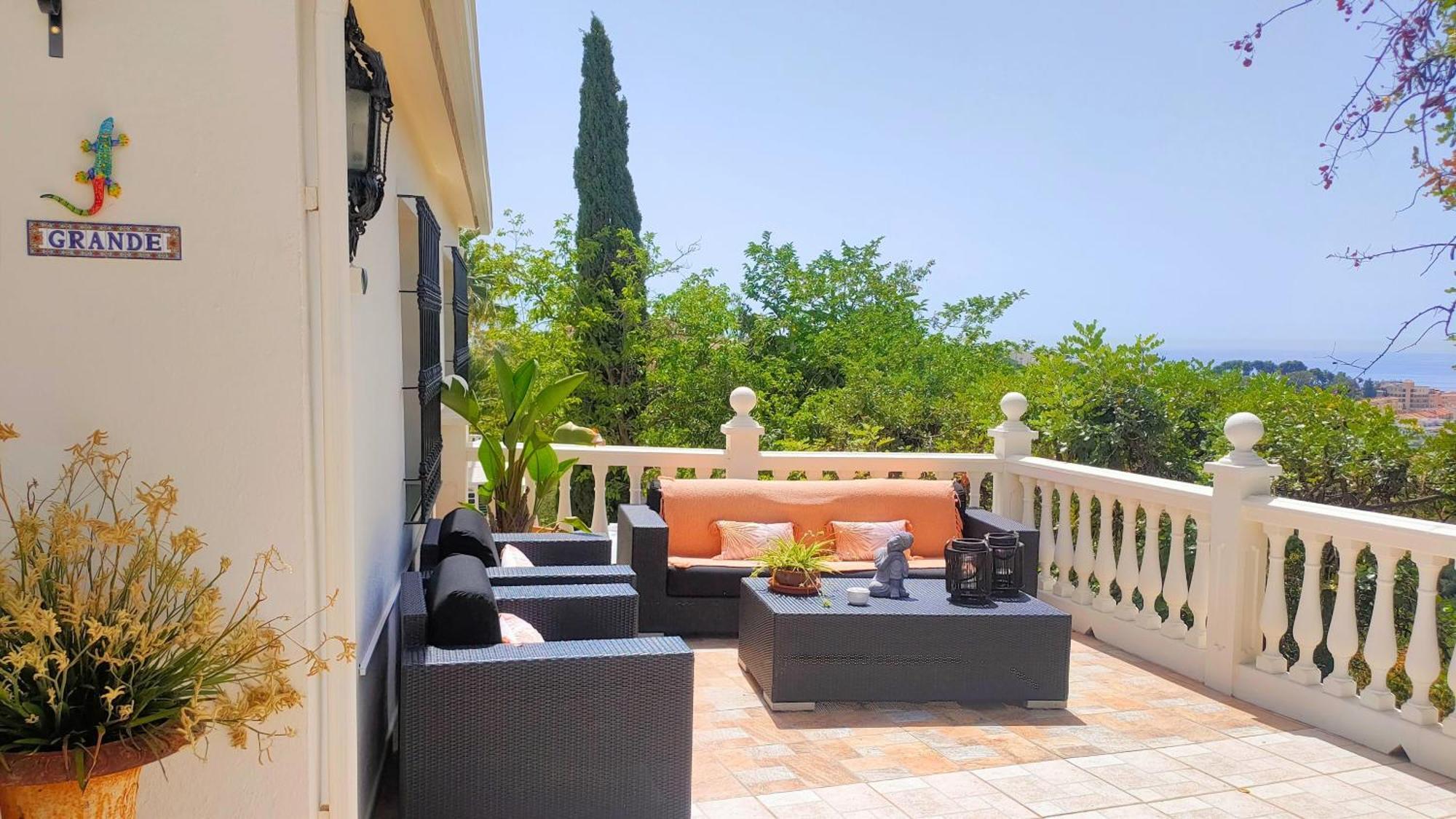 La Vida Loca - Adults Only Apartment