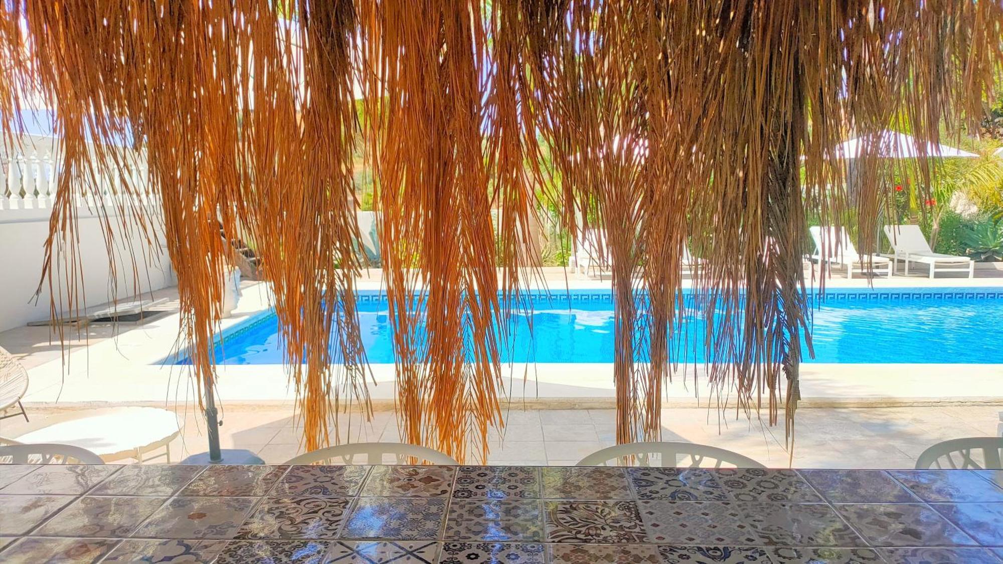 La Vida Loca - Adults Only Apartment